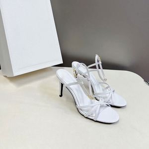 Sandales de marque en cuir véritable de qualité supérieure, nouveau style, pour femmes chinoises matures, talons hauts sexy, sandales 2024 pour femmes et dames - Product Image 5