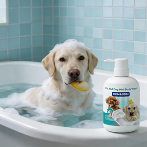 OEMプライベートラベル敏感肌用ペット用バスシャンプー、低刺激成分配合、無香料、保湿、鎮静効果のある犬猫用シャワージェル - Product Image 1