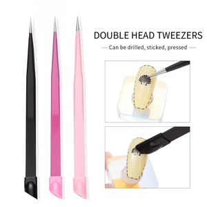 Pince à épiler double tête en plastique avec embout en silicone, robuste et durable, outil de coupe pour nail art, autocollants et rubans, pince à manucure - Product Image 4