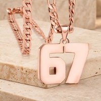 Collier pendentif en acier inoxydable plaqué or 18 carats, motif artistique numéro 67, tendance, inaltérable, hypoallergénique, accessoires pour hommes