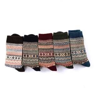 2025 Custom Comfortable Luxury Soft Harajuku Stripe <strong>Wool</strong> <strong>Thick</strong> Winter Knitted Tube Warm Vintage <strong>Socks</strong> for <strong>Men</strong> - Product Image 5
