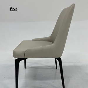 Fauteuil de salle à manger personnalisable en cuir PU avec pieds en métal noir, chaise de loisirs en gros pour usage domestique et commercial - Product Image 5