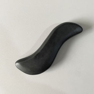 Outil de <span class=keywords><strong>massage</strong></span> Gua Sha en pierre de Bian traditionnelle noire en forme de S, pierre de Bian Sibin, planche de Gua Sha en pierre de Bian naturelle - Product Image 6