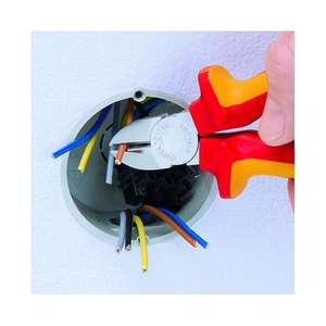 KNIPEX - 70 26 160 Cortador diagonal cromado, mangos aislados con empuñaduras multicomponente, VDE-probado, con corte alargado - Product Image 3