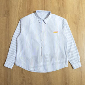 T-Shirt personalizzata <span class=keywords><strong>con</strong></span> bottone e borchie <span class=keywords><strong>con</strong></span> ricamo stampato a righe a maniche lunghe Oversize T-Shirt da uomo - Product Image 2