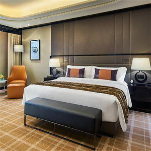 Juego de Muebles de Dormitorio Económico para Hotel, Cama King Size Tapizada con Cabecera y Mesitas de Noche de Madera para Proyectos de Hoteles de 3 Estrellas - Product Image 5