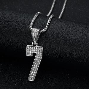 Vente en gros de bijoux hip-hop en diamant plaqué or 2024 18 carats pour homme, breloques en acier inoxydable, collier de sport personnalisé 10, pendentif numéro 7 - Product Image 2