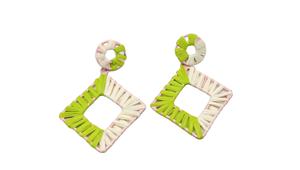 Pendientes de aro de joyería bohemios personalizados para niños, tela de rafia de 18 quilates, chapado en oro satinado, colgante largo, regalo de aniversario de la India - Product Image 2