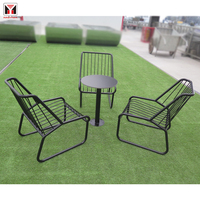 Ensemble de mobilier d'extérieur en métal durable sur mesure pour usine, comprenant table et chaises de loisirs, table d'appoint, anti-rouille, idéal pour cafés et restaurants