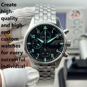 Montre mécanique pour homme haut de gamme avec finition dorée, lignes claires et un effet tridimensionnel, extrêmement polyvalente - Product Image 2