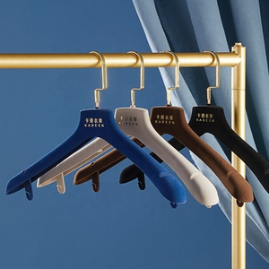 Pantaloni da uomo di lusso pantaloni in velluto con logo personalizzato appendini con clip - Product Image 4