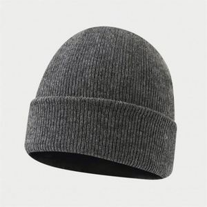 Bonnets d'hiver personnalisés avec logo d'usine, bonnets unisexes en laine tricotée, doublure en polaire épaisse, bonnet résistant au froid pour l'hiver - Product Image 4