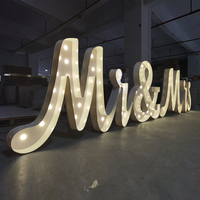 Vente en gros en usine de grandes lettres de chapiteau éclairées par LED personnalisées de haute qualité pour la décoration de mariage