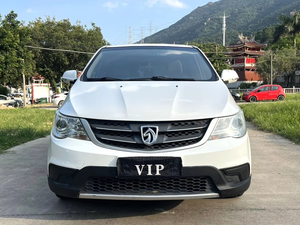 Baojun 730 2016 Usado, 1.5L Manual, MPV <span class=keywords><strong>de</strong></span> 7 Asientos - Auto <span class=keywords><strong>de</strong></span> Gasolina con Tracción Delantera y Eficiente en Combustible para Familias y Negocios Africanos - Product Image 1