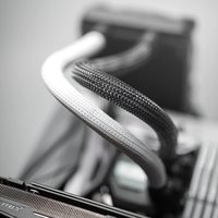 Tubo protector de cables de malla trenzada de PET autoenrollable para protección de arneses de cableado