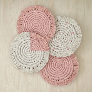 Manteles individuales de macramé Diseño elegante Acabado natural Forma personalizada Color antiguo Accesorios de mesa más exigentes - Product Image 1