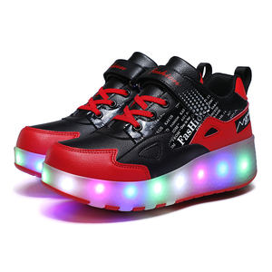 Chaussures de sport <span class=keywords><strong>LED</strong></span> d'extérieur pour hommes de haute qualité, prix d'usine, semelle TPR, patins à roulettes ajustables, chaussures à deux roues pour garçons - Product Image 6