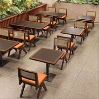 Orange Mountain Wild Wind Restaurant Spezial PU-Material Neuer Chinesischer Stil Grünes Design 4-Personen-Sitzgruppe Fast-Food-Tisch und -Stuhl