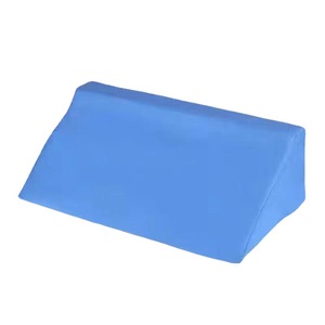 Almohada de elevación de piernas para la prevención de úlceras por presión en ancianos - Product Image 1