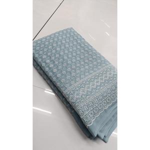 Tissu Georgette Schiffli de qualité export avec broderie florale détaillée pour robes de créateurs, saris et kurtis à vendre - Product Image 5