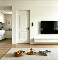 Portes intérieures en bois de style américain, portes en bois massif texturé pour usage résidentiel, projets de maisons et d'immeubles d'appartements.
