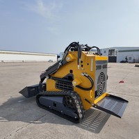 Mini-chargeuse compacte Kubota 25 CV, modèle 2026 - Chargeuse sur chenilles compacte autoportée avec accessoires complets
