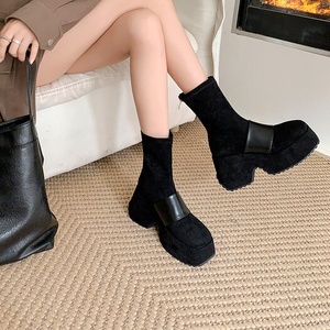 Botas de media pantorrilla ajustadas, modernas y versátiles para mujer, para otoño e invierno, con tacones gruesos. - Product Image 5