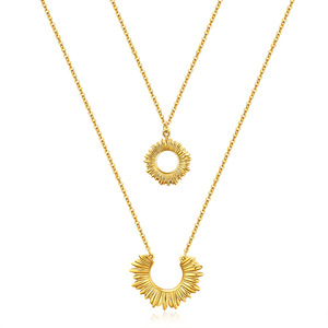 Collier double couche plaqué or 18 carats avec pendentif soleil et lune, design géométrique, pour usage quotidien, bijou cadeau - Product Image 1