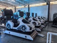 Machine d'arcade 9D VR Space Racing à mouvement dynamique avec structure métallique pour centres de jeux et centres commerciaux, prise en charge de l'anglais