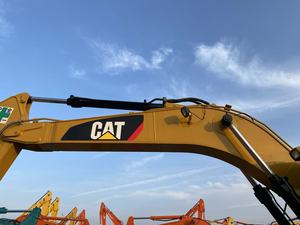 รถขุด CAT318D2 ขนาด 18 ตัน พร้อมบุ้งกี๋ขุดขนาด 0.9 ลูกบาศก์เมตร รถขุดตีนตะขาบ CAT318D2 มือสอง - Product Image 3