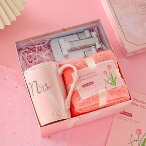 3 in 1 Umbrella <b>Flask</b> <b>Cup</b> Towel Corporate Set Luxury Promotional Company Gifts Celebration Activity Gift Sets for Men Women - Product Image 4