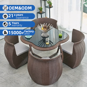 Sedia <span class=keywords><strong>e</strong></span> <span class=keywords><strong>Tavolo</strong></span> <span class=keywords><strong>da</strong></span> <span class=keywords><strong>Giardino</strong></span> in Rattan PE, Design Moderno Salvaspazio, Arredamento per Esterni, Hotel, Patio <span class=keywords><strong>e</strong></span> Bordo Piscina - Product Image 1
