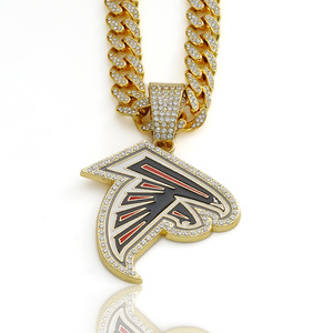 Collares Colgantes de Campeonato de los Atlanta Falcons al por Mayor, Joyería de Moda Hiphop Chapada en Oro de Aleación de Zinc con Cadenas de Eslabones Cubanos - Product Image 1