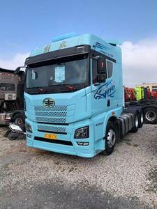 Camión Tractor FAW JH6 Usado Ultra Potente de 610HP con Motor Weichai Diseñado para Transporte Minero y Logística de Carga Pesada - Product Image 1