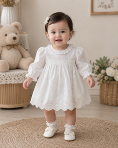 Combinaison classique en coton doux brodé pour bébé fille avec col à volants pour un usage quotidien - Product Image 5