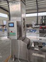 Lebensmittelechter Automatischer Vertikaler Z-Typ Schaufeltransporter aus 304 Edelstahl mit Antibakterieller Wirkung und Einstellbarer Geschwindigkeit
