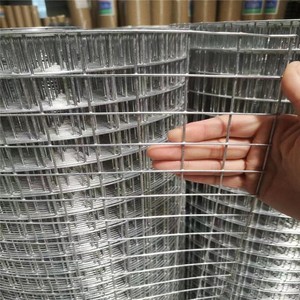 Fil de fer galvanisé 1,0-6,0 mm, panneaux de grillage soudé électriquement à mailles carrées, rouleaux pour usage de construction, service de découpe, marque YK - Product Image 2