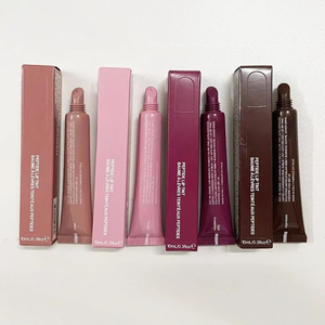 Nouveau Gloss à Lèvres Triangle Haily Ins Style 10ml – Couleurs Vives et Teintes Réelles - Product Image 1