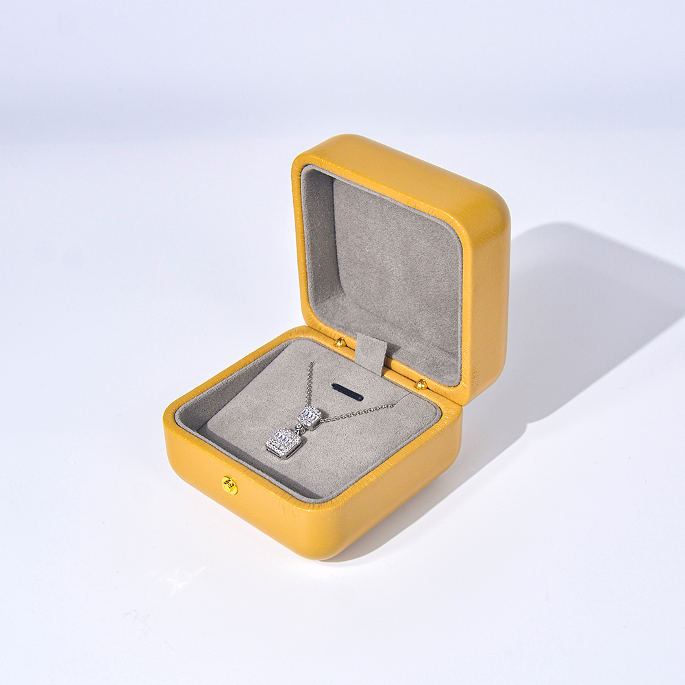 gold necklace box