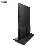 Écran publicitaire LED couleur verticale X-color 640x1920mm avec garantie de 5 ans, base mobile sur roues, étanche IP65, HDR10