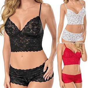 Ensemble de lingerie sexy en dentelle pour femmes Soutien-gorge push-up transparent à bretelles avec broderie, string et pantalon bikini - Product Image 1