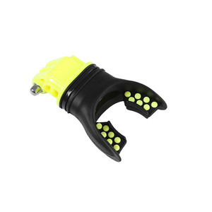 Boquilla de silicona para tubo de respiración con soporte para cámara, accesorio unisex para buceo y snorkel - Product Image 1