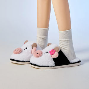Pantofole da Donna a Forma di Maiale e Mucca - Morbide Scarpe Invernali in <span class=keywords><strong>Peluche</strong></span> di Cotone - Product Image 4