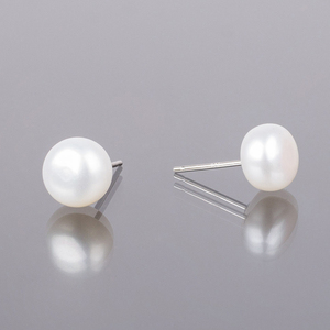2024 nouveau S925 goujon argent perle d'eau douce boucle d'oreille femmes mode <span class=keywords><strong>moins</strong></span> <span class=keywords><strong>cher</strong></span> rond perle boucle d'oreille bijoux fille en gros - Product Image 4