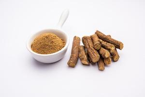 Poudre d'extrait de Mulethi sauvage en vrac, pressée à froid, qualité alimentaire, à l'apparence uniforme, pour les lignes de produits à base de plantes OEM - Product Image 5