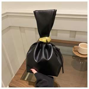 Mini bolso con asa superior y hebilla de metal - Product Image 5