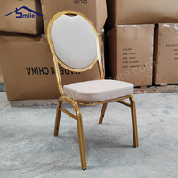 Chaise de banquet en métal de haute qualité, design moderne, durable et empilable, pour restaurant, salle de banquet, usage commercial