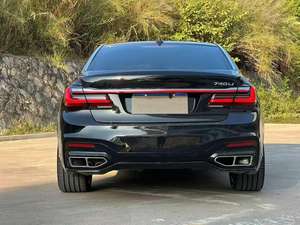 Kit carrosserie pour <span class=keywords><strong>BMW</strong></span> <span class=keywords><strong>Série</strong></span> <span class=keywords><strong>7</strong></span> F01/F02 2008-2015 jusqu'à <span class=keywords><strong>2023</strong></span>+ G12 LCI Style M760 Sans découpe Kit de mise à niveau direct d'usine Aile Pare-chocs Capot - Product Image 4