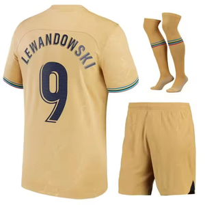 Maillot de football rétro vintage 100% polyester séchage rapide antibactérien personnalisable avec nom et numéros d'équipe pour homme – Collection été - Product Image 6