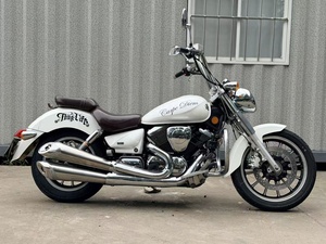 Motocicleta Cruiser Retro LIFAN Modelo 250 V-Twin Refrigerada por Aire Usada para Desplazamientos Urbanos y Ocio - Product Image 2
